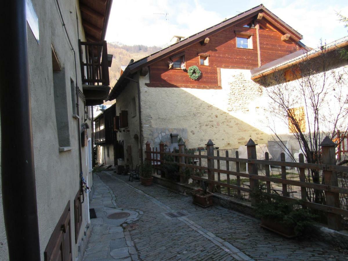 Appartement La Casa Di Teresa à Pragelato Extérieur photo