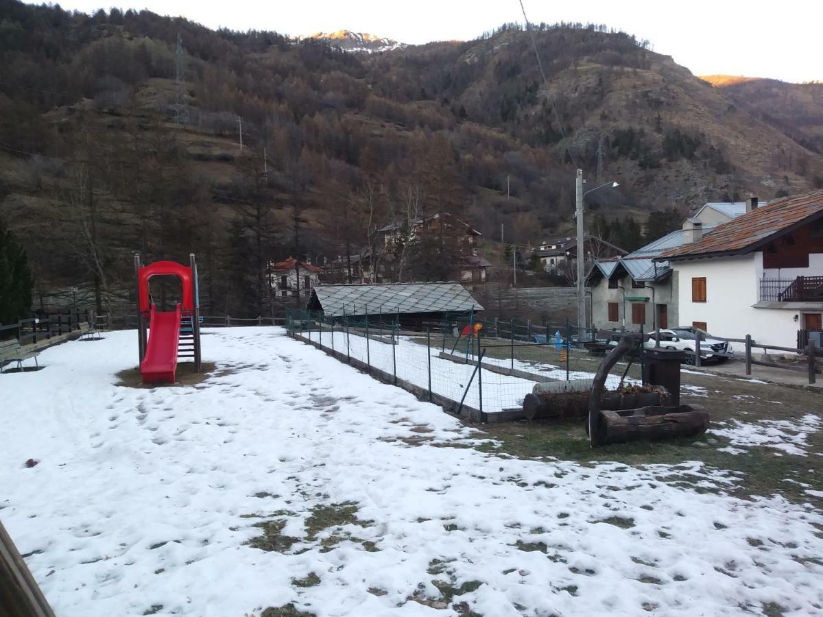 Appartement La Casa Di Teresa à Pragelato Extérieur photo