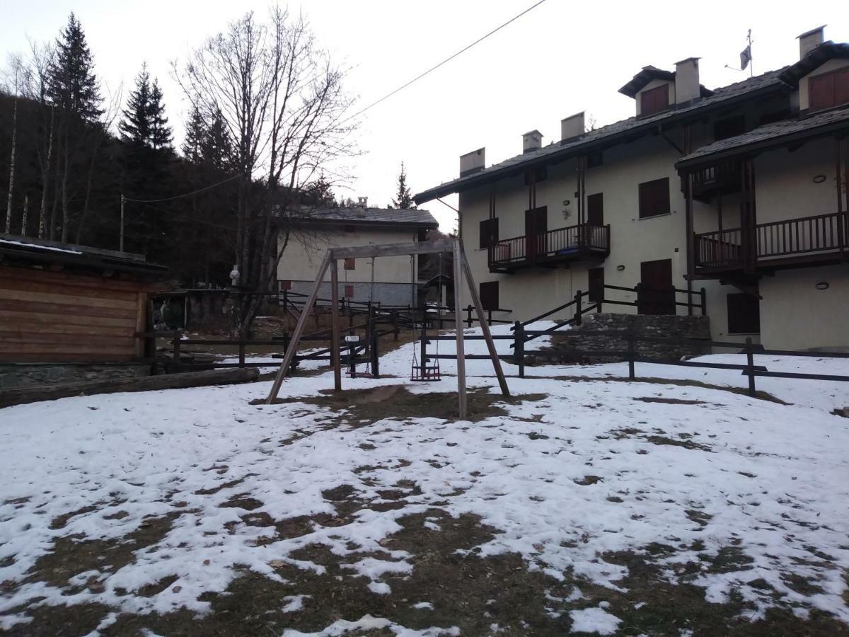 Appartement La Casa Di Teresa à Pragelato Extérieur photo